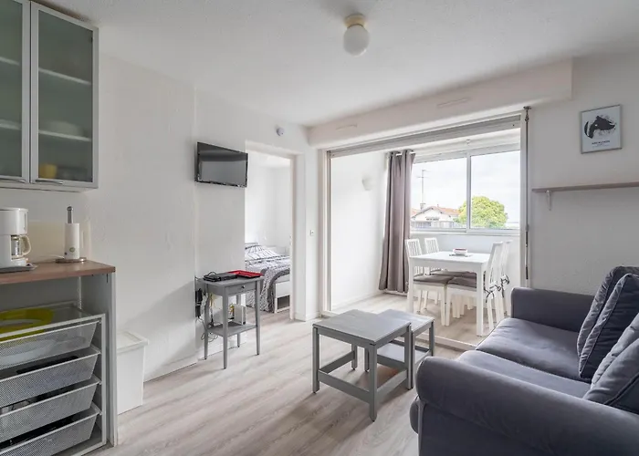 T2 à - Proche Plage, Wifi, Parking - Fr-1-319-421